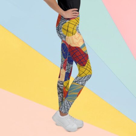 Ja vēlies piesaistīt apkārtējo uzmanību ikdienā vai sporta zālē – šie ērtie un elastīgie legingi ir tas, kas tev vajadzīgs! Nost ar garlaicību, esi krāsaina!