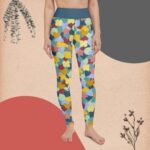 Legingiem "Lusija" ir klasisks piegriezums, lai tie nevainojami piegulētu Tavam augumam, bet paaugstinātā jostasvieta nodrošina papildus komfortu.  Jostasvietas lejasdaļā legingiem ir iestrādādāta neliela kabatiņa