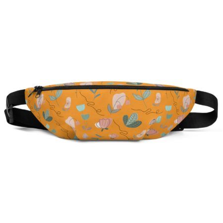 Jostas somiņa ar ziedu apdruku un regulējamu jostas siksnu.