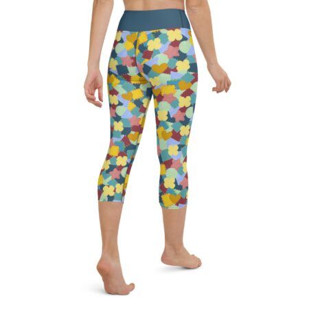 Krāsaini kapri sporta legingi "Lusija"