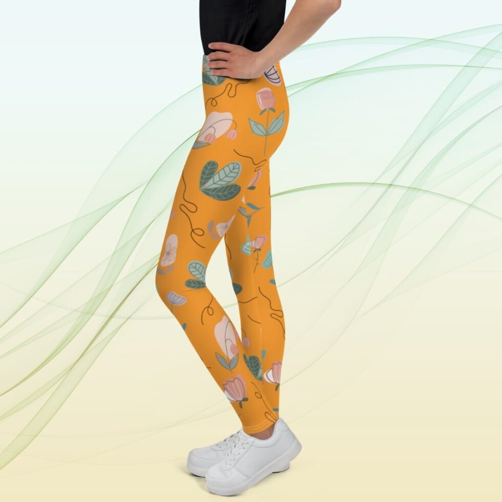 Ja Tev ir apnikuši vienkrāsaini legingi, tad te ir Tavi jaunie legingi! Šie jauniešu legingi ir ērti, elastīgi un mīksti, tie perfekti pieguļ augumam un pilnīgi noteikti piesaistīs apkārtējo uzmanību ikdienā vai sporta zālē.