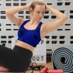 Šis ir ideāls vingrošanas tops, pateicoties tā ērtajam krūšu augstā atbalsta piegriezumam! Kompresijas audums, kā arī divslāņu lences nodrošina lielisku atbalstu skrienot, lecot vai vingrojot. Bez ērta sporta apģērba fiziskās aktivitātes ir mocības, tāpēc izbaudi kustību prieku ar šo sporta krūšturi!