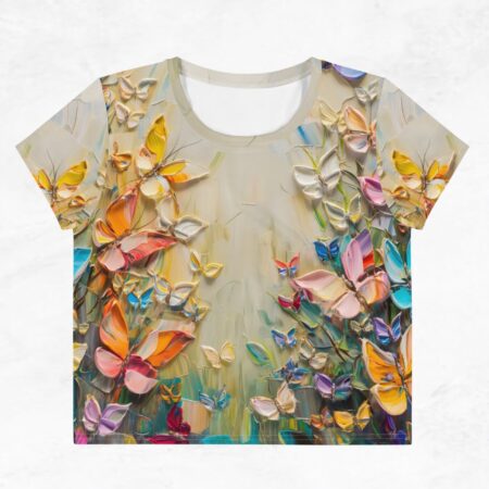 Sieviešu crop tops jeb saīsināta garuma krekls ar košu tauriņu dizainu, krekla priekšpuse. Izmēri līdz 3xl